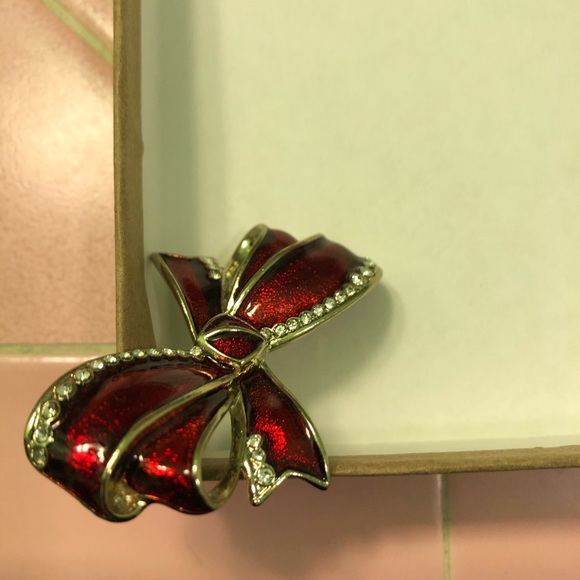 Gorgeous Red Ribbon Bow Rhinestones pin💐 - Picture 8 of 8